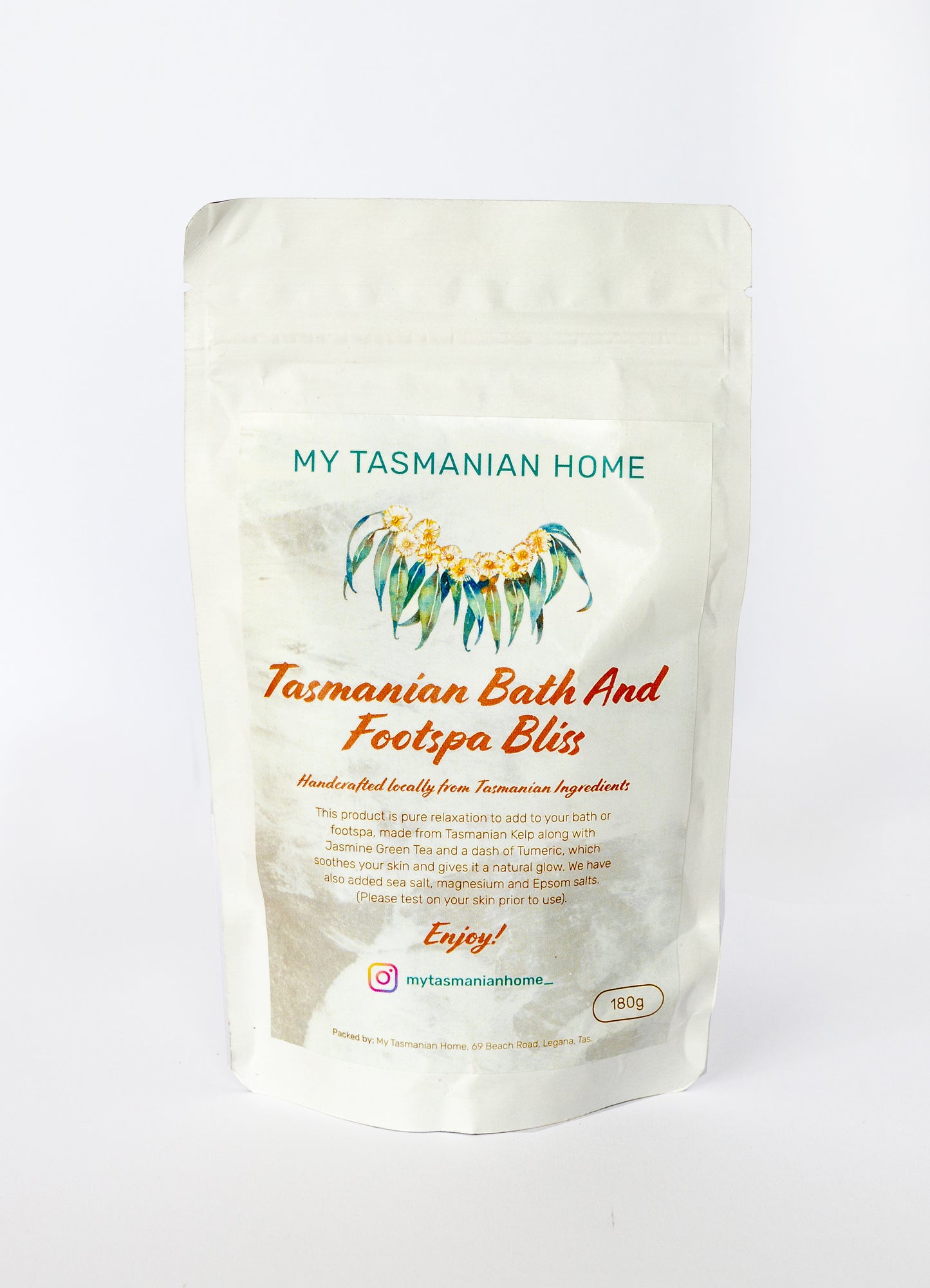 Our Bath and Footspa Bliss Sachets/Pouches are all made in Tasmania using Tasmanian Kelp along with Jasmine Green Tea and a dash of Tumeric, which soothes your skin and leaves a natural glow. Also added is sea salt magnesium and Epsom salts. So relaxing you won’t want to get out of the bath!! These are re-sealable pouches once opened.