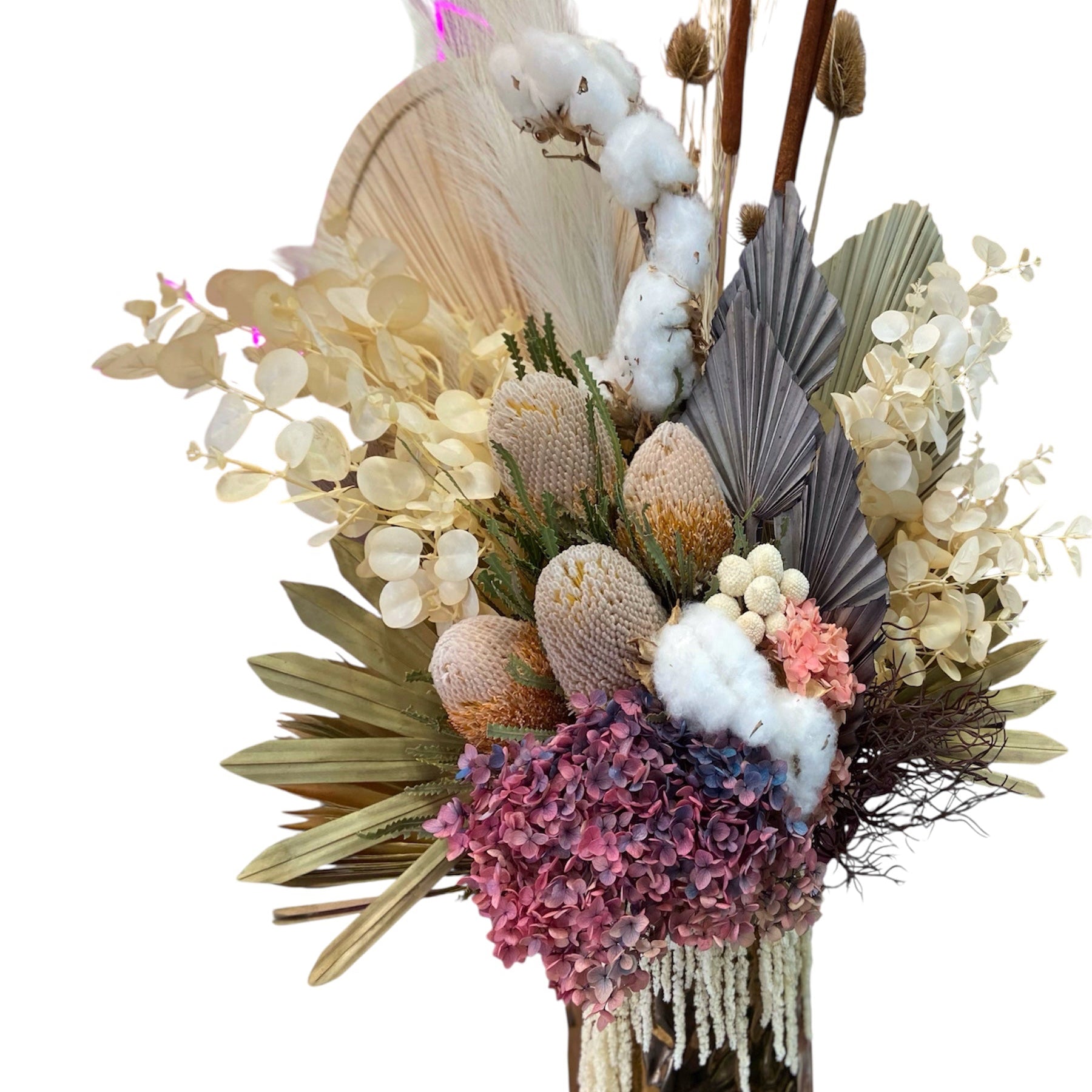 We love creating Dried Floral arrangements for your home or restaurant, corporate space, office etc.

Just send us an email or call us for us for to supply you with a quote.
