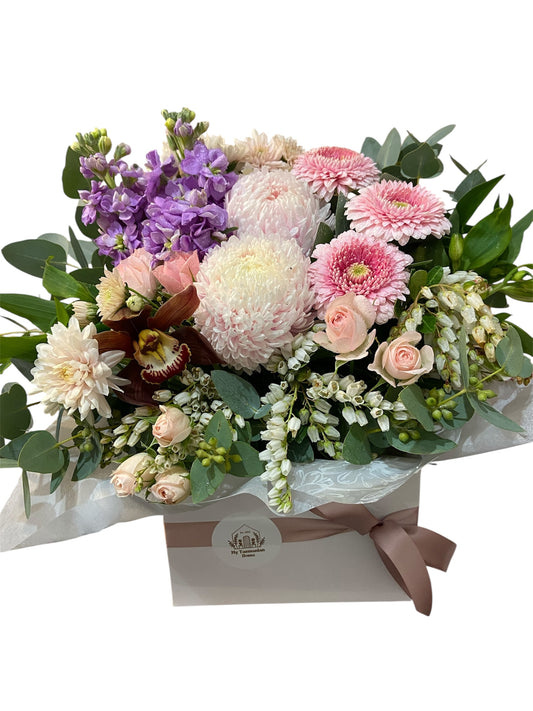 Riley Arrangement in Box